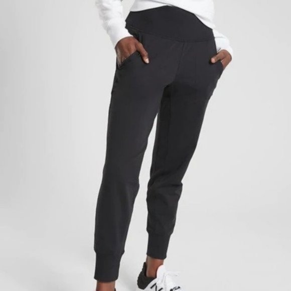 Athleta Pants - Athleta Venice Joggers size XS Black
